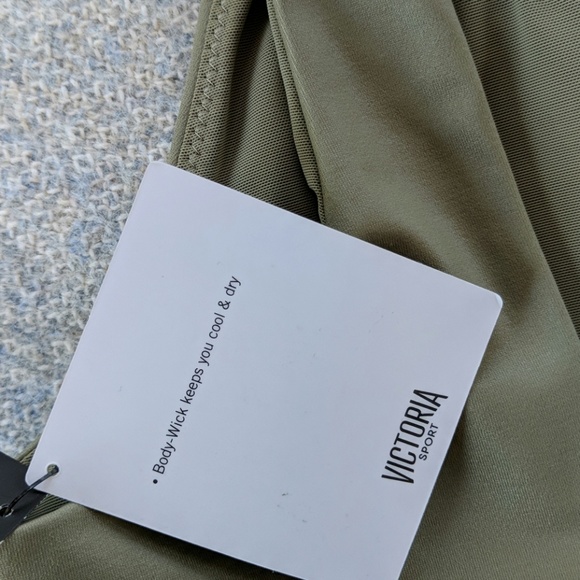 Victoria's Secret sports bra. - Picture 3 of 3